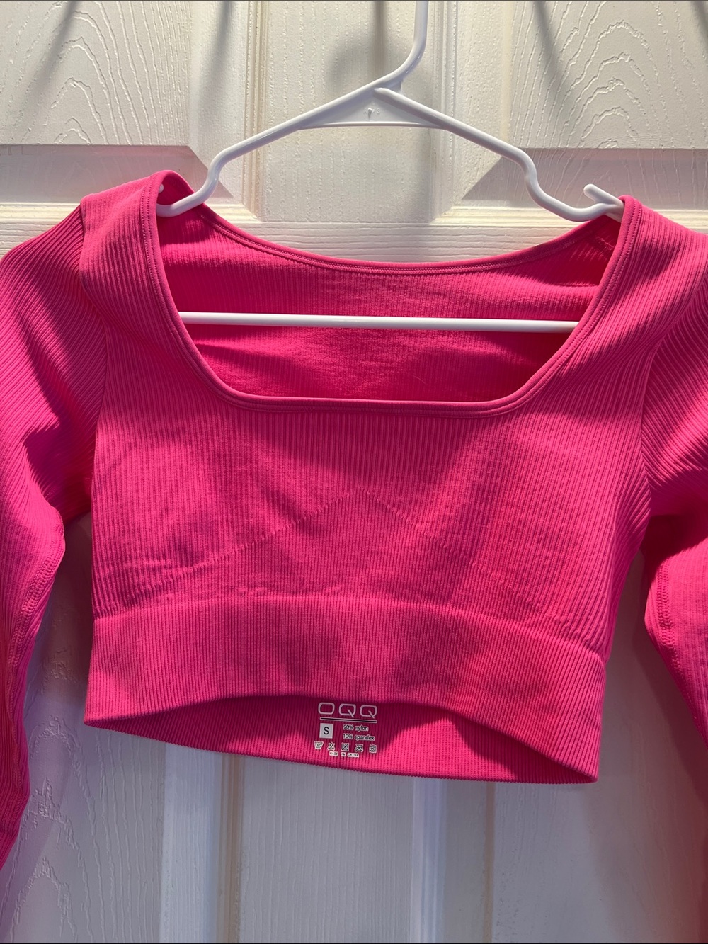 Square-Neck Ribbed Crop Top in Hot Pink with Thumb Holes - Picture 2 of 5